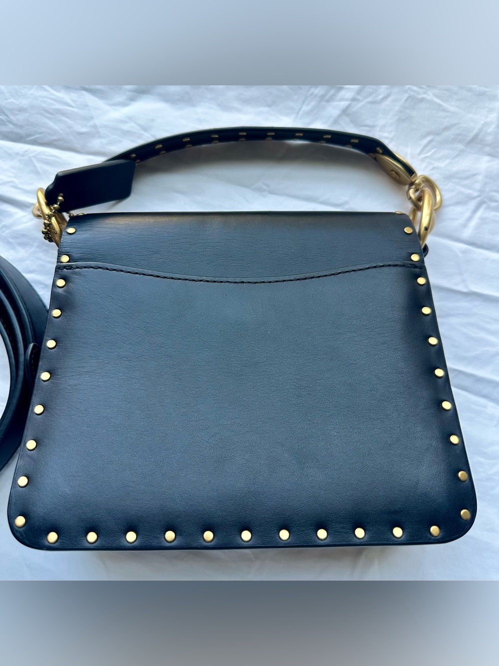 Coach Beat Shoulder Bag 18 - Picture 3 of 7
